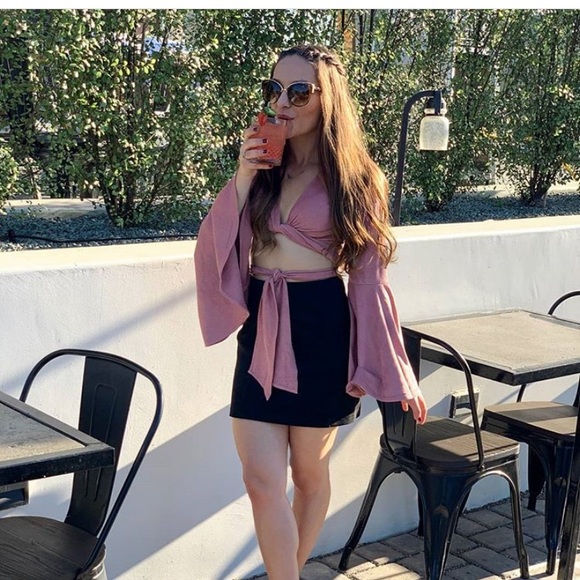 Meet your Posher, Sydney - Picture 2 of 4